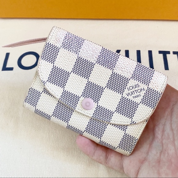 💞✨ROSE BALLERINE✨💞 Louis Vuitton Mini Wallet! - Picture 2 of 7